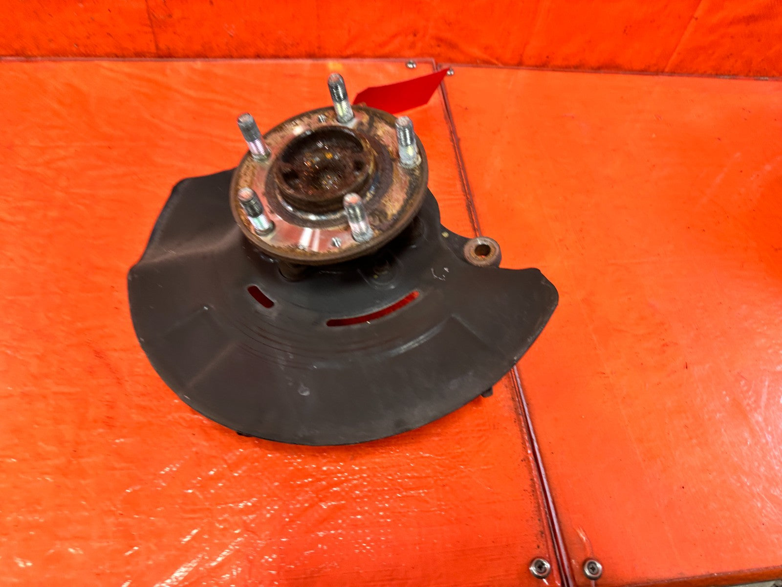 12 16 HYUNDAI GENESIS COUPE   DRIVER LEFT FRONT SPINDLE KNUCKLE HUB   OEM #3021