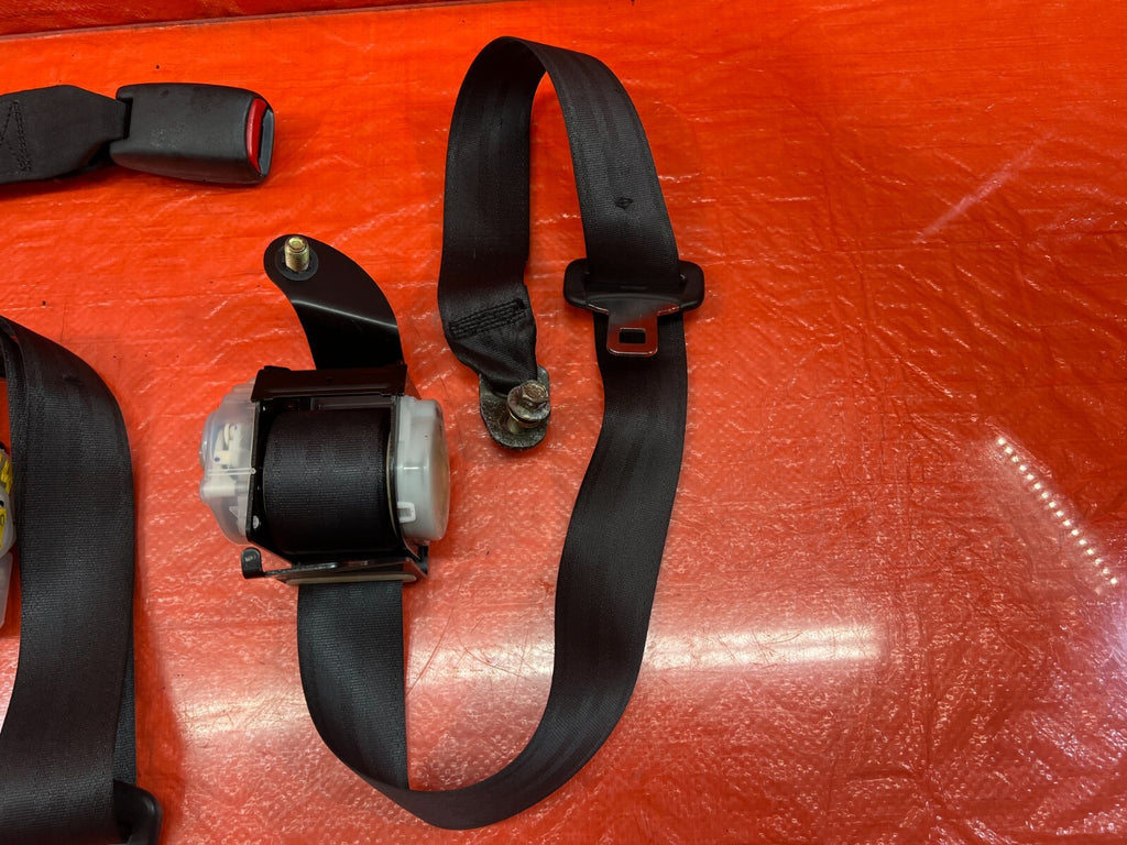 04 08 ACURA TSX   REAR SEAT BELT SET   LEFT & RIGHT SEAT BELTS   BLACK OEM #2094