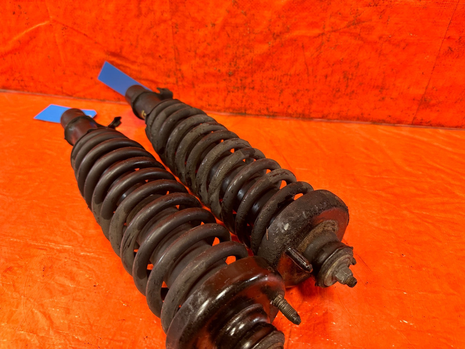 92 95 HONDA CIVIC   FRONT SHOCKS & SPRINGS LEFT AND RIGHT FACTORY   OEM #32710