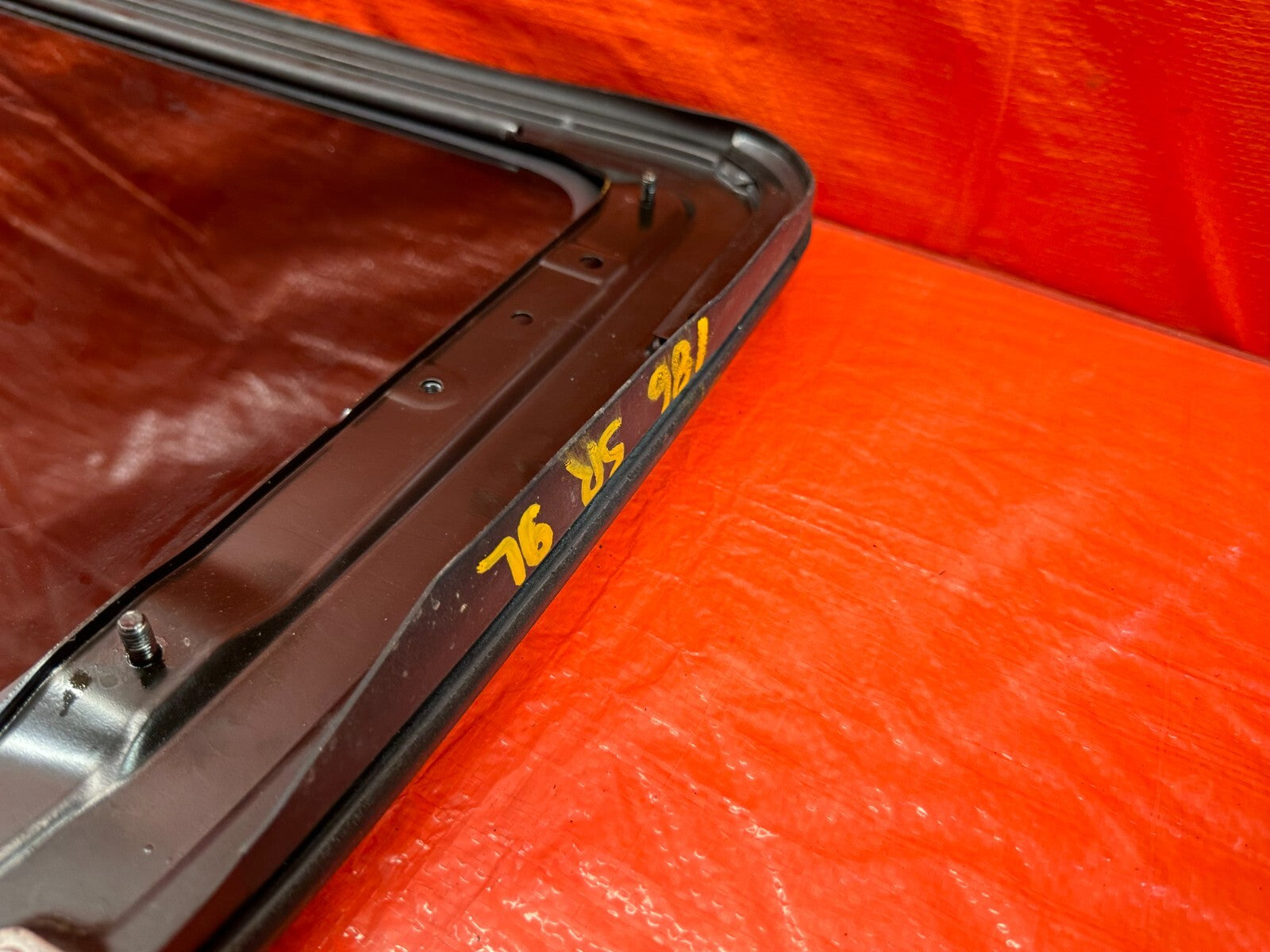 02 05 HONDA CIVIC SI EP3 HATCHBACK   SUNROOF MOONROOF SLIDING ROOF GLASS OEM 18610