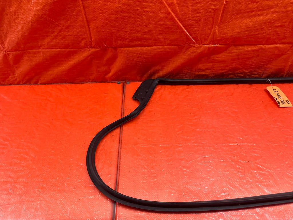 14 20 INFINITI Q50   DRIVER LEFT REAR DOOR   WEATHER STRIP TRIM SEAL GASKET #1319