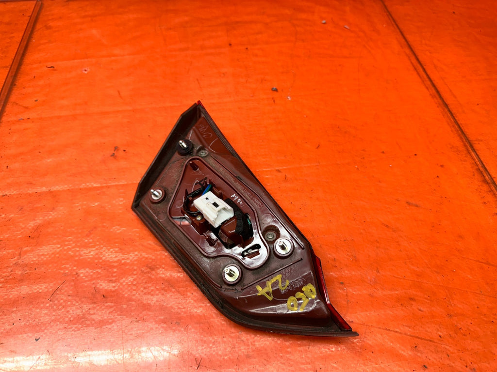 14-17 INFINITI Q50 4D 3.7L 3.0T RIGHT INNER TRUNK MOUNTED TAIL LIGHT OEM #Q509