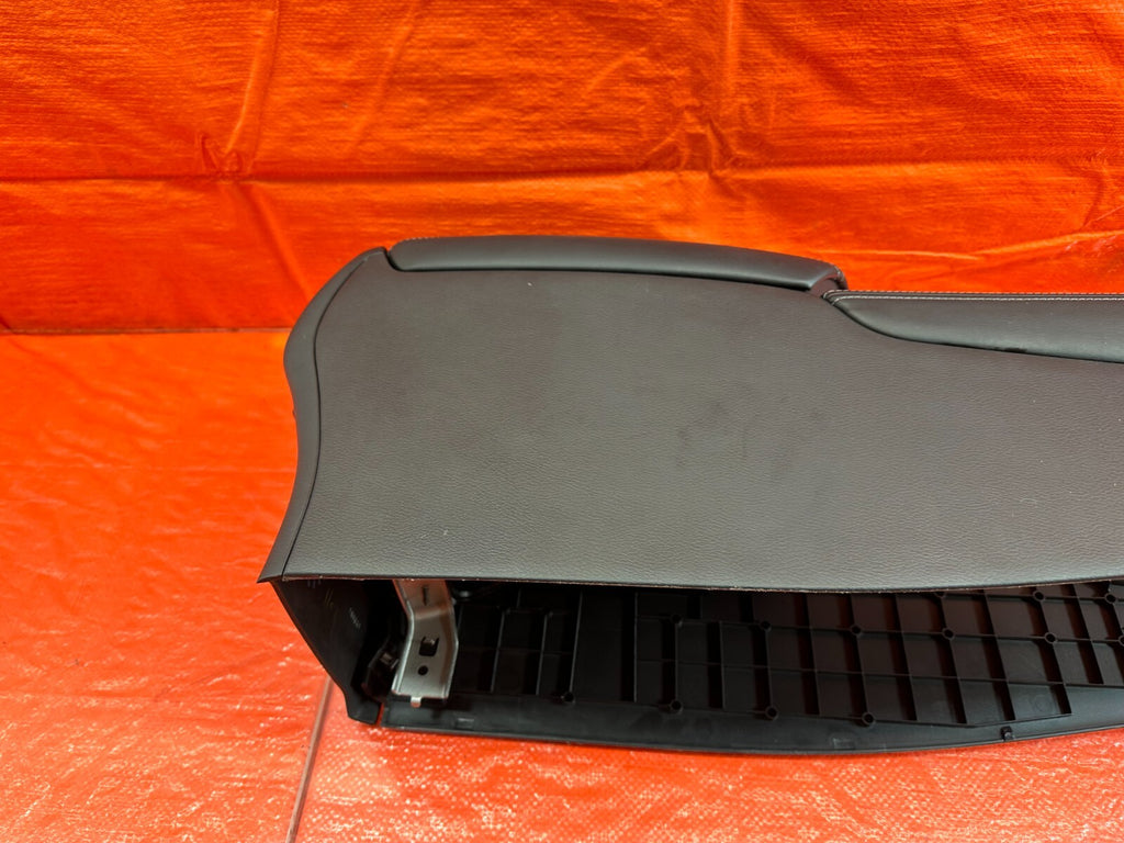 16 20 INFINITI Q50 / 17 20 Q60   ARM REST CENTER CONSOLE   OEM FACTORY OE #2156