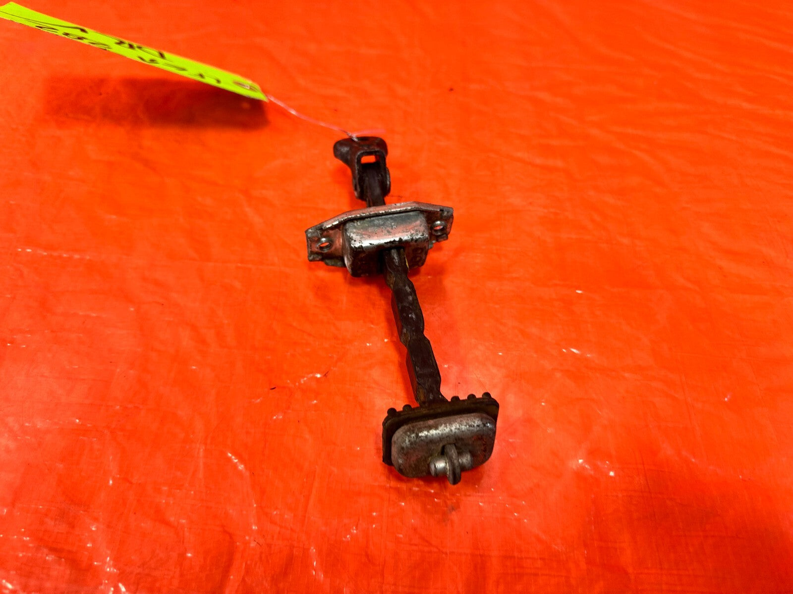 06 11 CIVIC 4D SEDAN   DRIVER LEFT FRONT DOOR CHECKER HINGE ARM STOPPER OEM #2822
