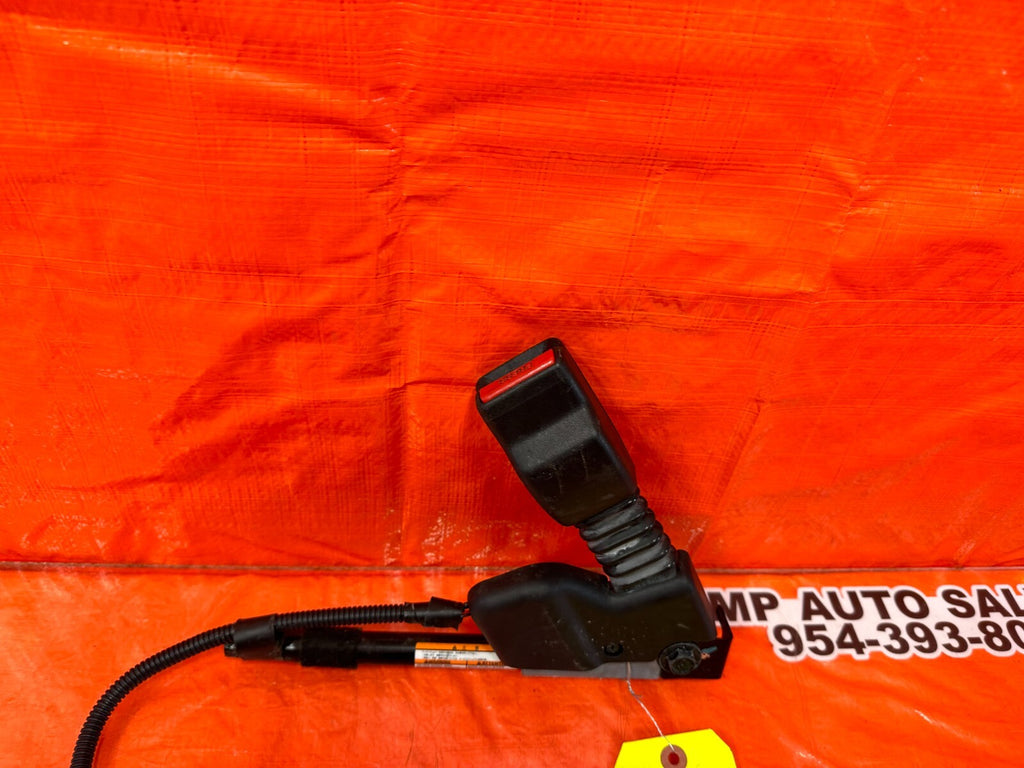 07 11 HONDA CIVIC SI SEDAN   PASSENGER RIGHT FRONT SEAT BELT CLIP BUCKLE OEM 1354
