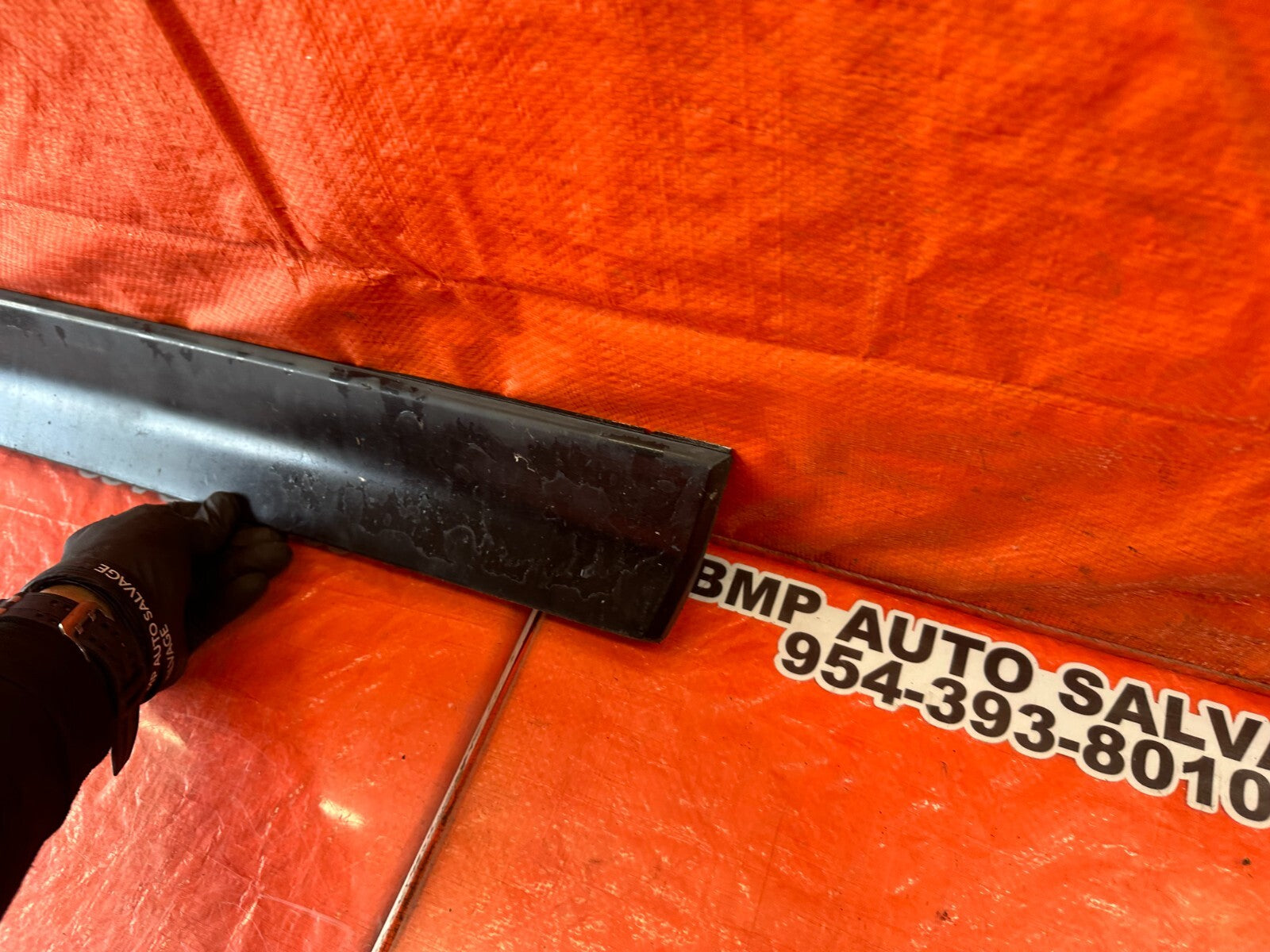 88 89 HONDA CRX   RIGHT   LOWER DOOR MOLDING TRIM INSERT LINER LINING OEM #2432