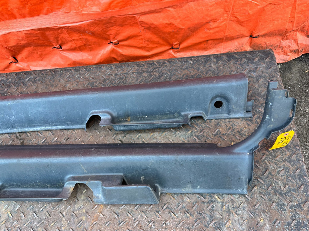 96 00 HONDA CIVIC   HATCHBACK   LEFT AND RIGHT FLOOR PILLARS SCUFF PLATE SET 2875