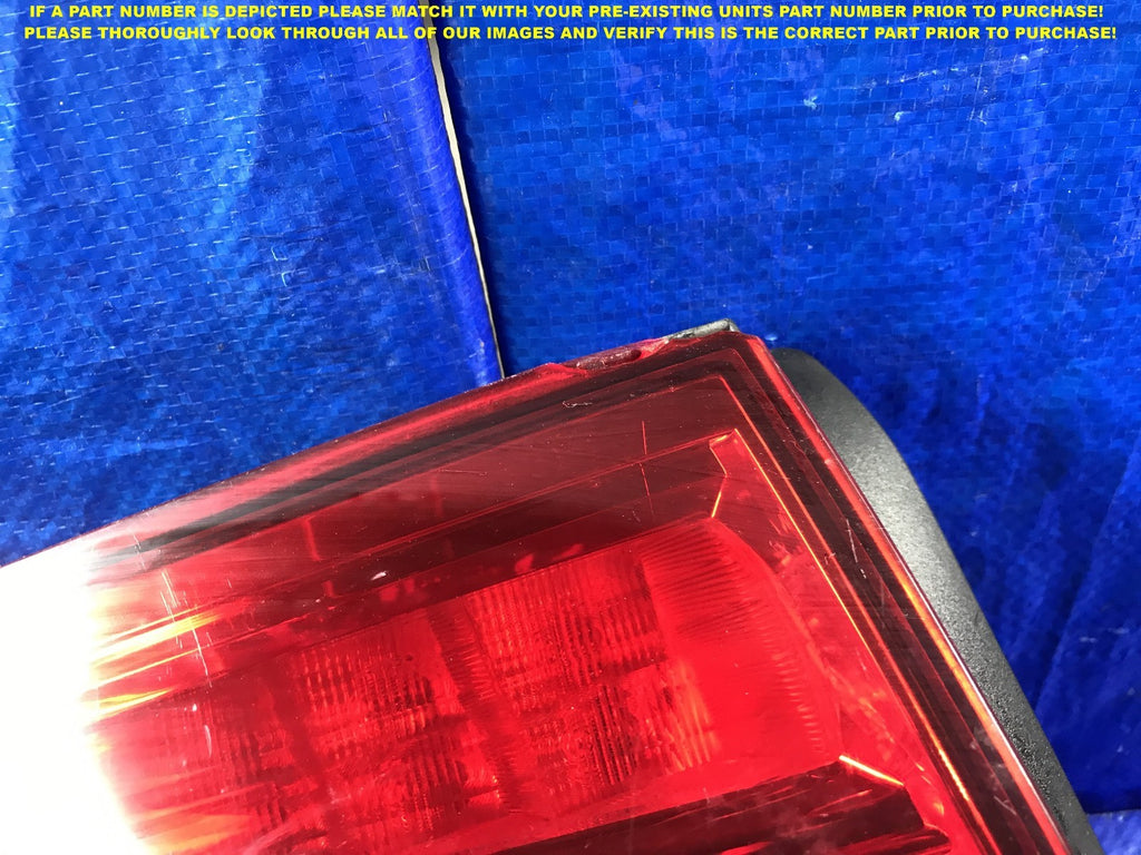 OEM 2004 2005 04 05 ACURA TL DRIVER LEFT TAIL LIGHT L LH CHIPPED2