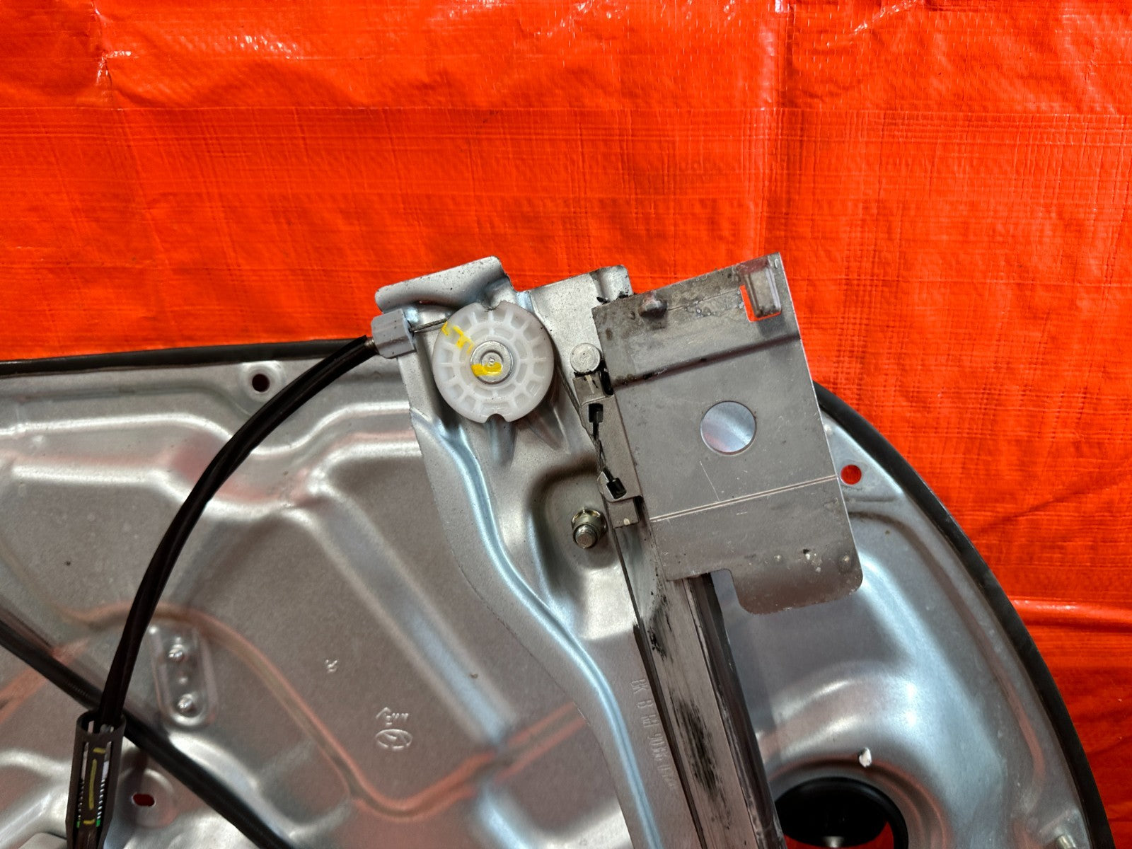 10 16 HYUNDAI GENESIS COUPE   PASSENGER RIGHT WINDOW REGULATOR W/ MOTOR OEM #2996