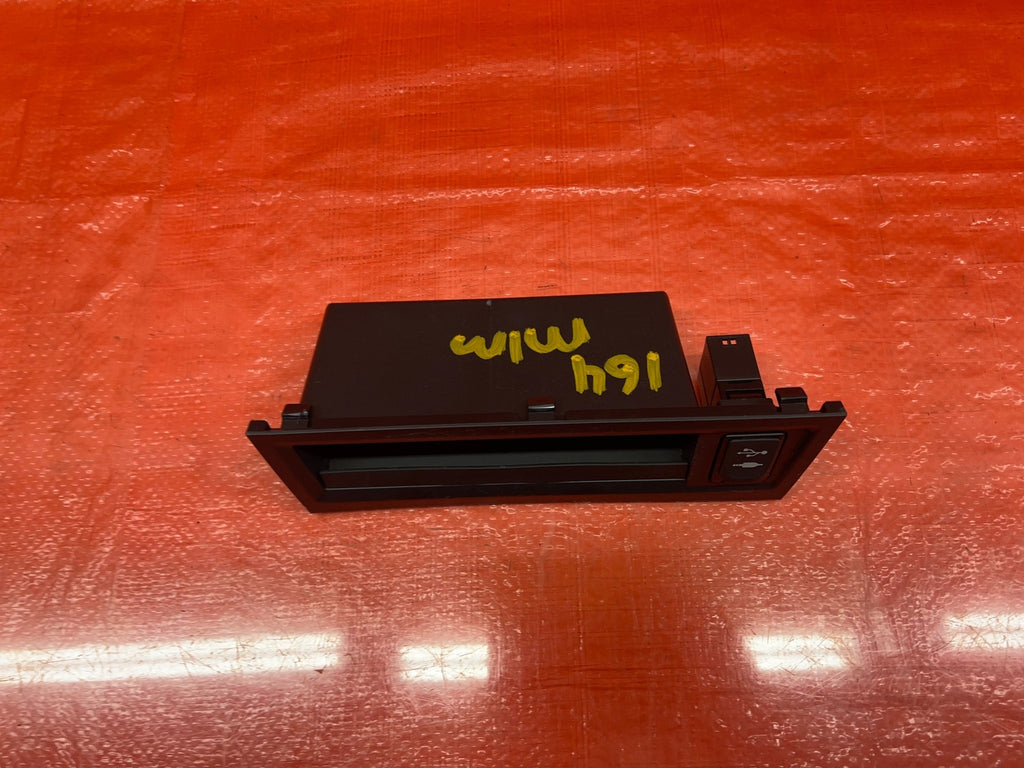 13 16 SCION FRS   STORAGE TRAY COMPARTMENT BOX POCKET W/ HEADHPONE JACK OEM #1647