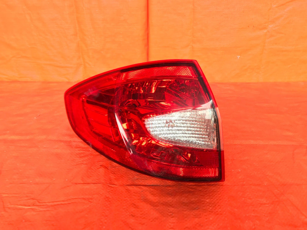 OEM 2011 2012 2013 FORD FIESTA SEDAN DRIVER LEFT OUTER TAIL LIGHT LAMP 4 DOOR 0