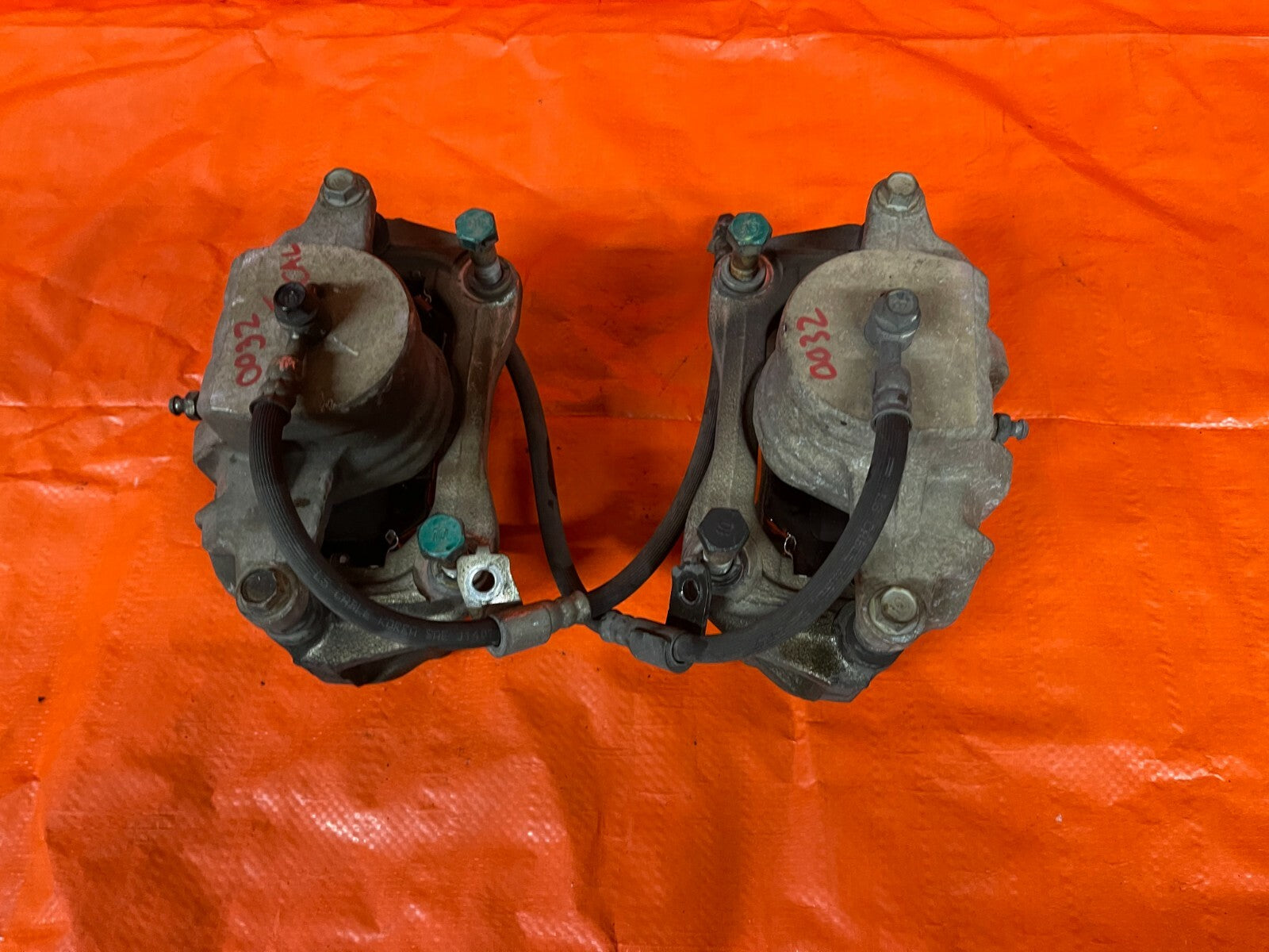 2010 10 HYUNDAI GENESIS   2D COUPE   2.0T BASE   FRONT BRAKE CALIPERS LEFT RIGHT6