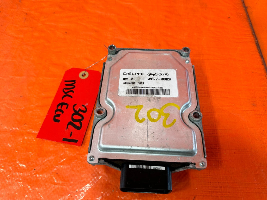 13 16 HYUNDAI GENESIS COUPE 3.8L   FUEL INJECTOR CONTROL MODULE 39172 3C020 #3020