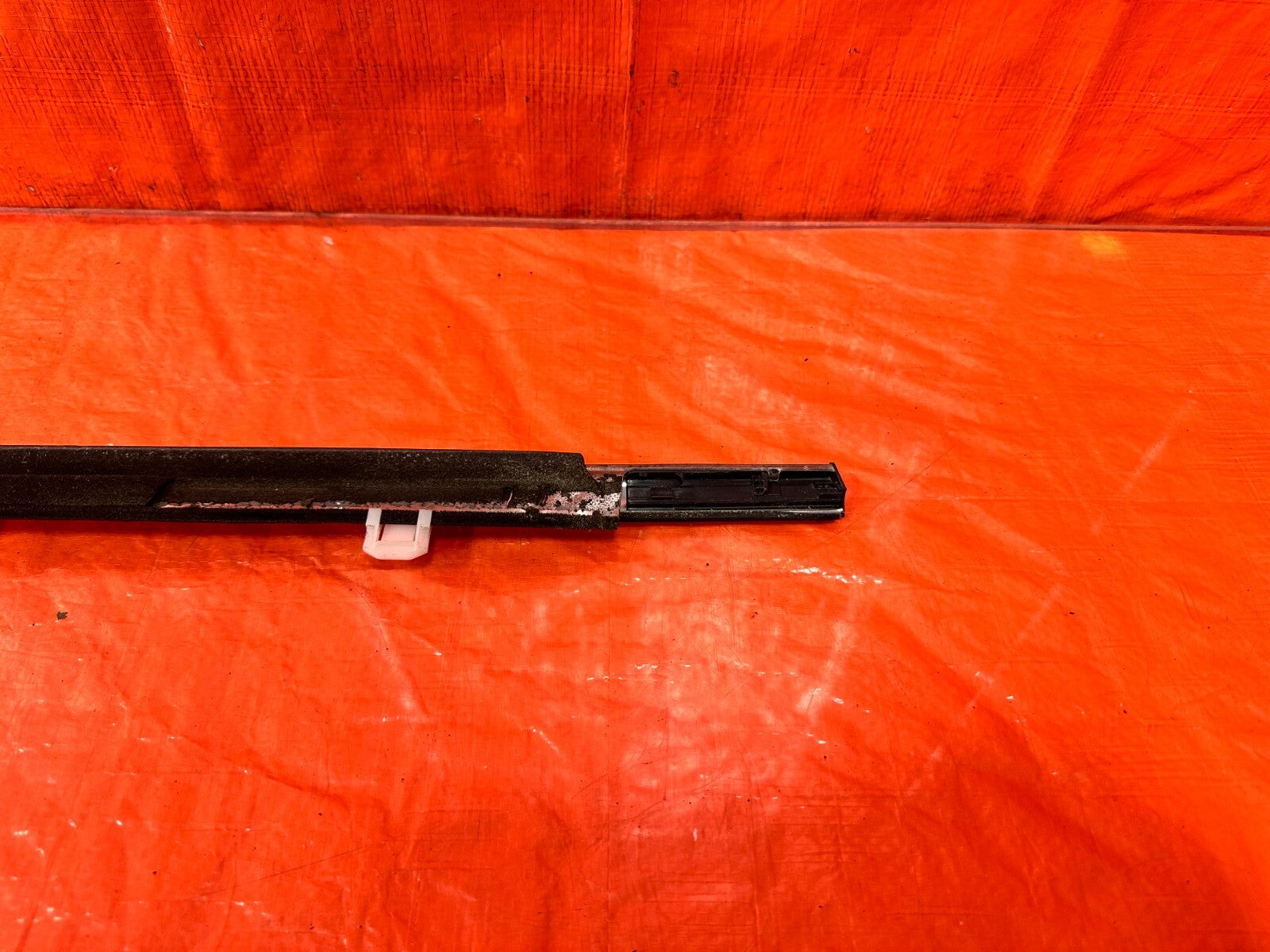 09 14 ACURA TSX   LEFT REAR EXTERIOR WINDOW GLASS TRIM BELT MOLDING   OEM #2795