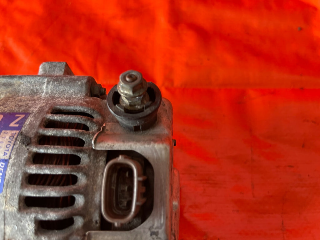 00 05 TOYOTA CELICA GT S   2ZZGE   MANUAL / STICK SHIFT   ALTERNATOR   OEM OE6