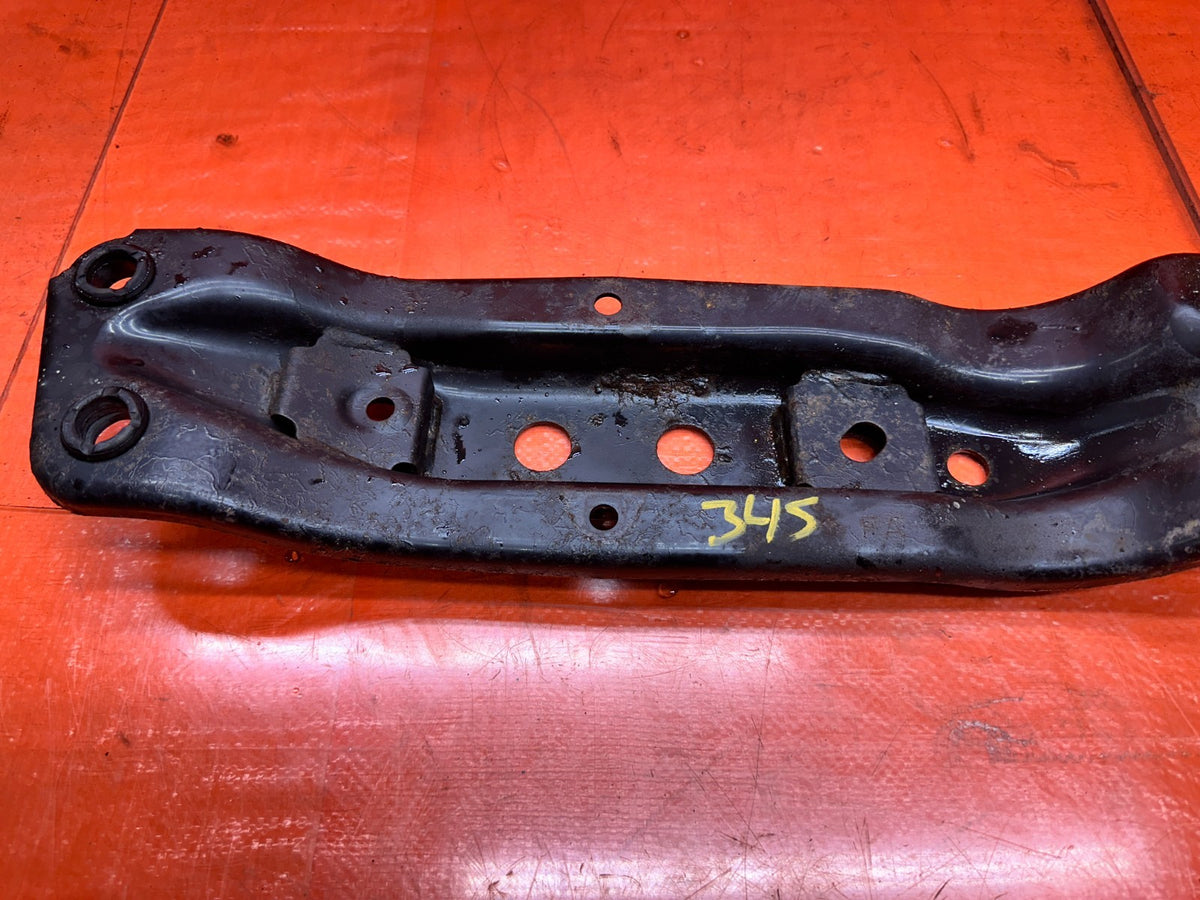 14-15 INFINITI Q50 3.7L AWD AUTO TRANSMISSION REAR LOWER MOUNTING BRACKET OEM #35