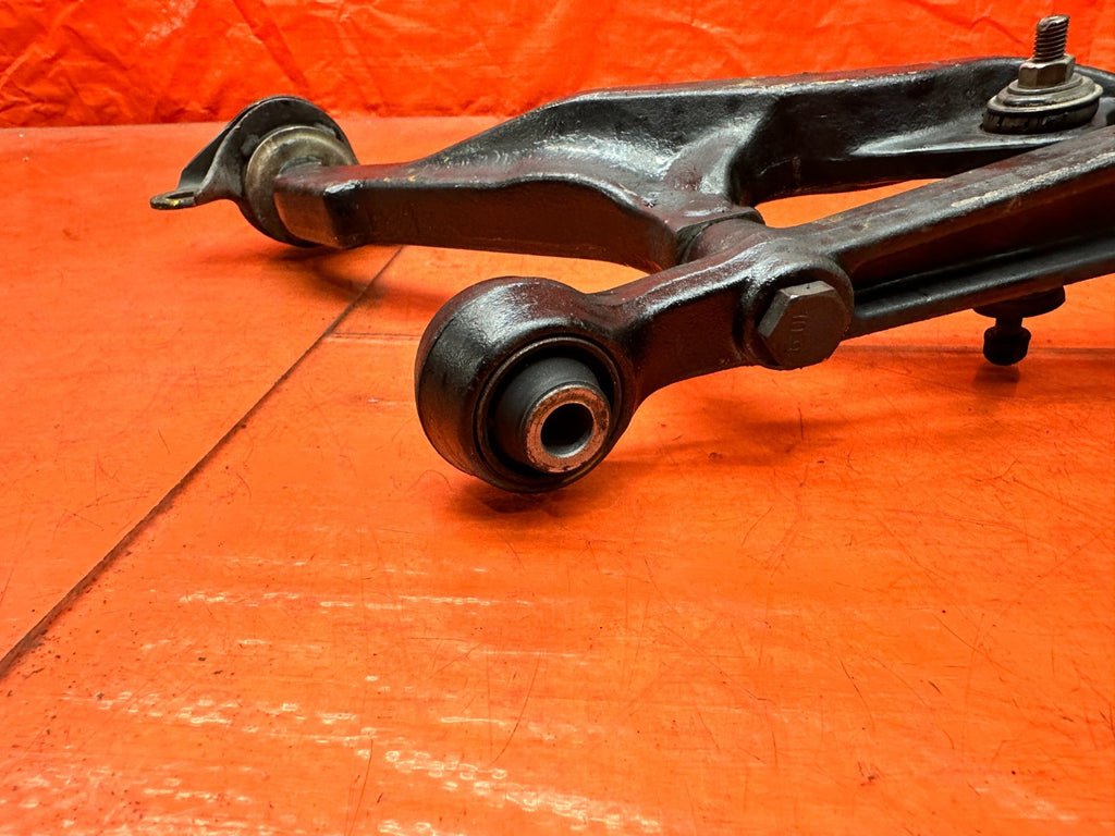 1992-1995 HONDA CIVIC PASSENGER RIGHT FRONT LOWER CONTROL ARM OEM #34812