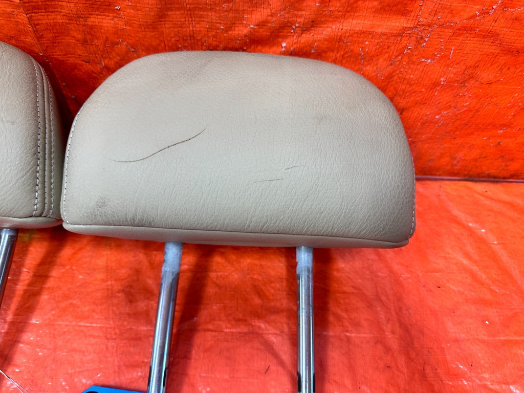 04 08 ACURA TSX   LEFT OR RIGHT   REAR SEAT   HEAD REST TAN COLOR   OEM 3041