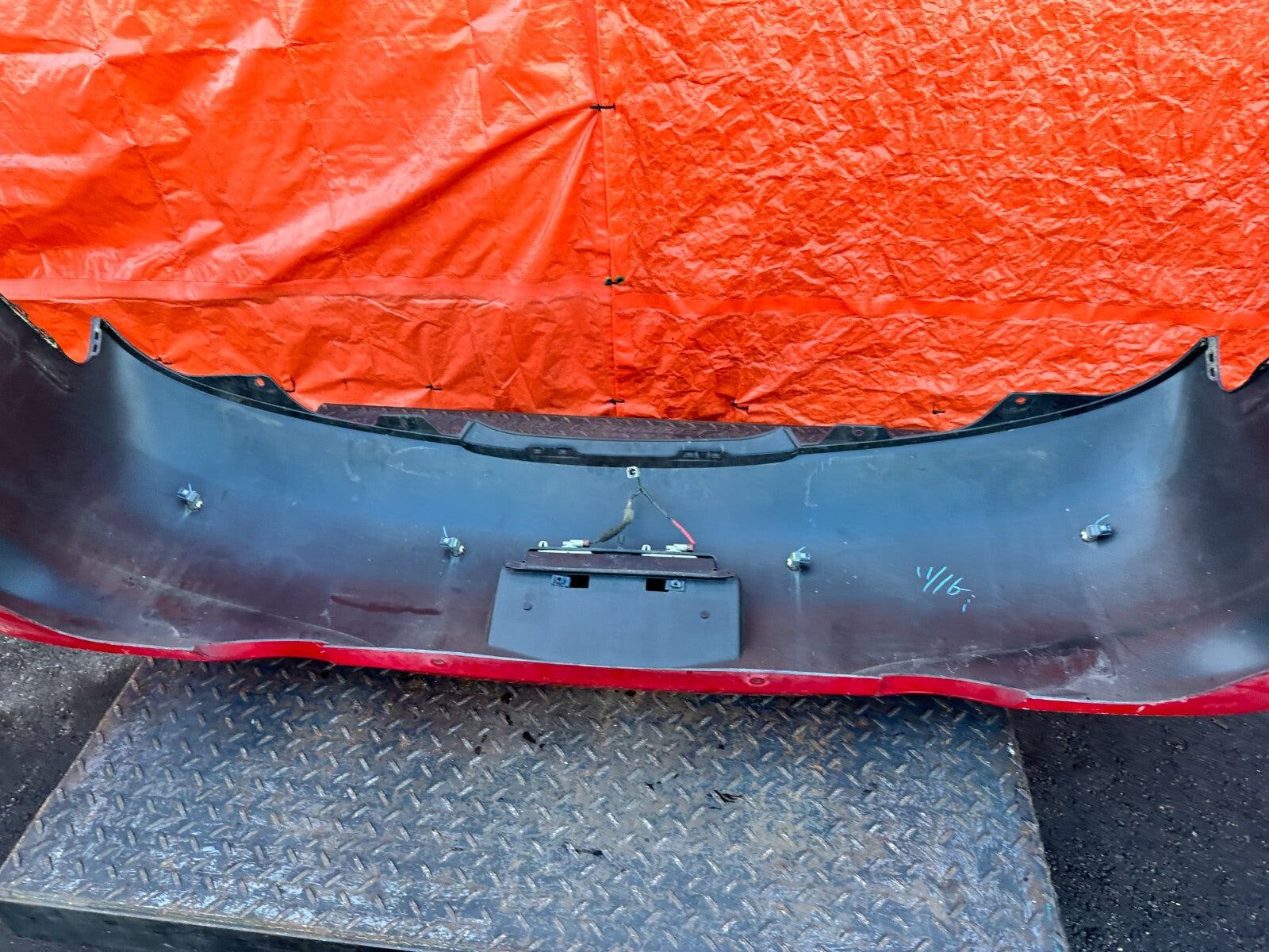09 15 INFINITI G37 CONVERTIBLE   REAR BUMPER COVER   RED COLOR   OEM #27821