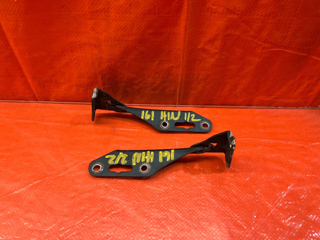 94 01 ACURA INTEGRA   HOOD HINGE SET   LEFT AND RIGHT HINGES   OEM #1610
