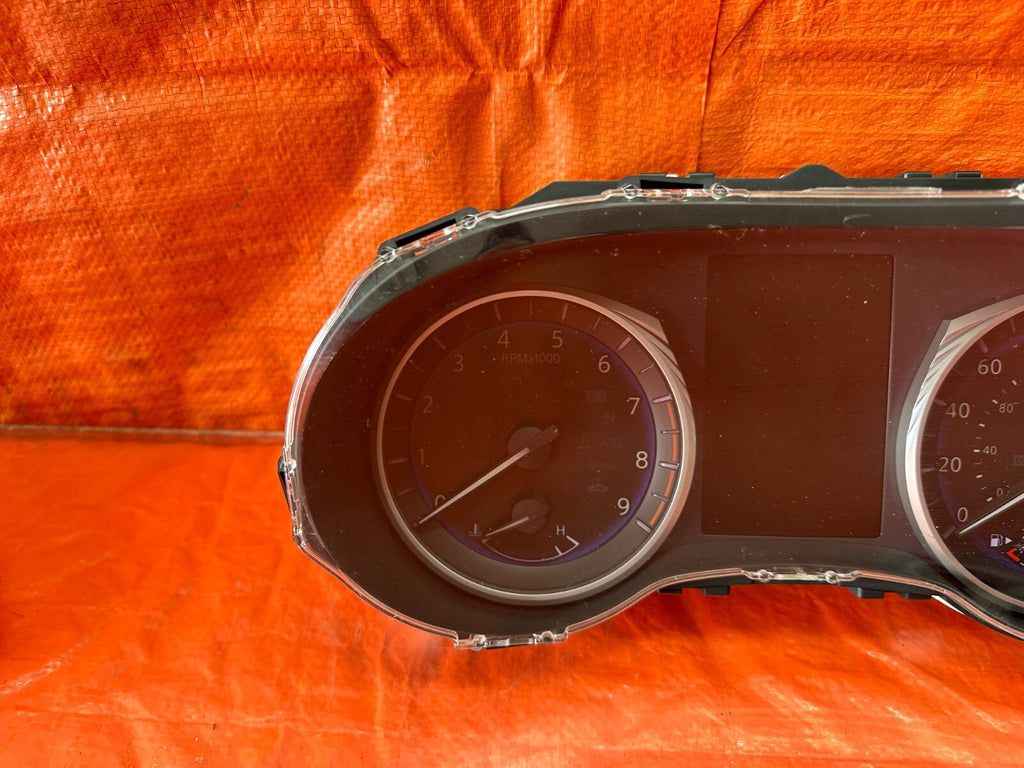17 19  INFINITI Q50   3.0L TURBO ONLY   INSTRUMENT GAUGE CLUSTER SPEEDO 144K MLS4