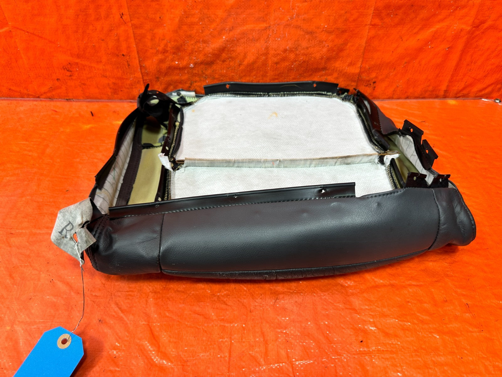 94 01 ACURA INTEGRA 2D  ASSENGER RIGHT REAR LOWER GRAY SEAT SKIN LEATHER OEM 3094