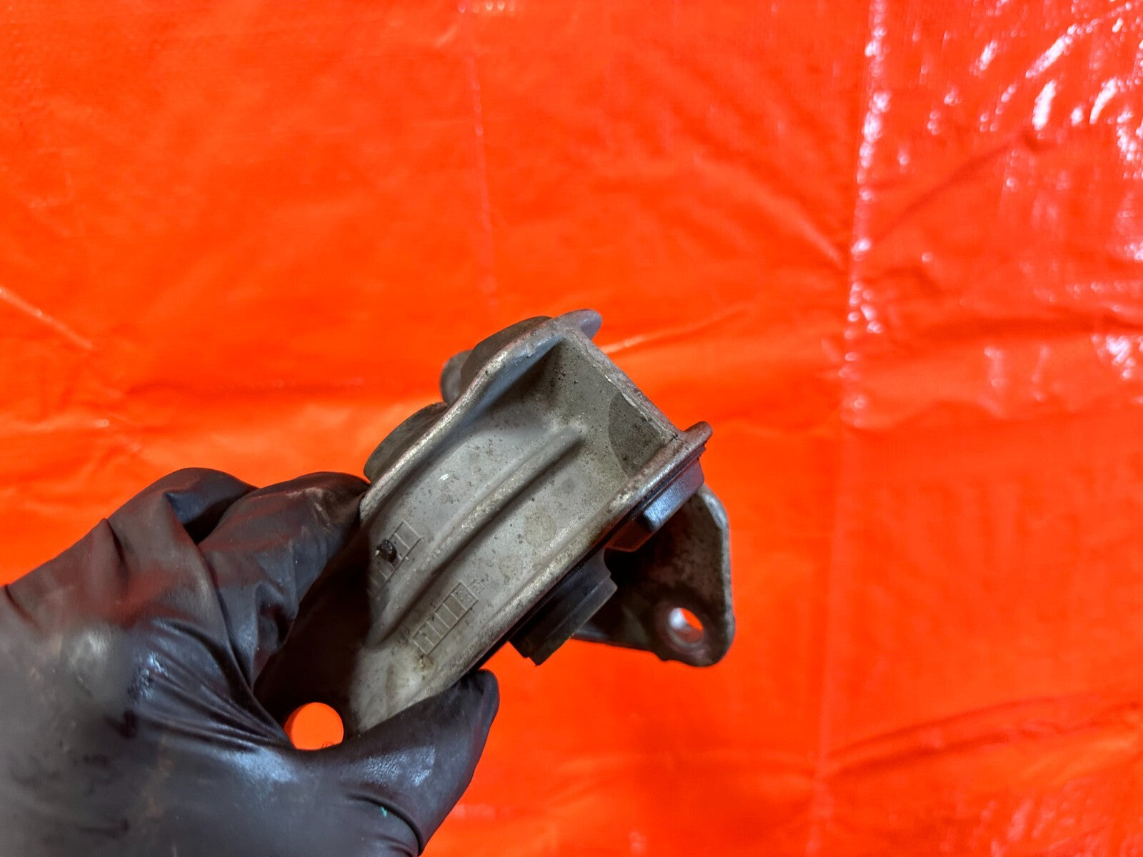 12 15 HONDA CIVIC SI   K24Z7 6 SPEED MANUAL   UPPER TRANSMISSION MOUNT   OEM 2655