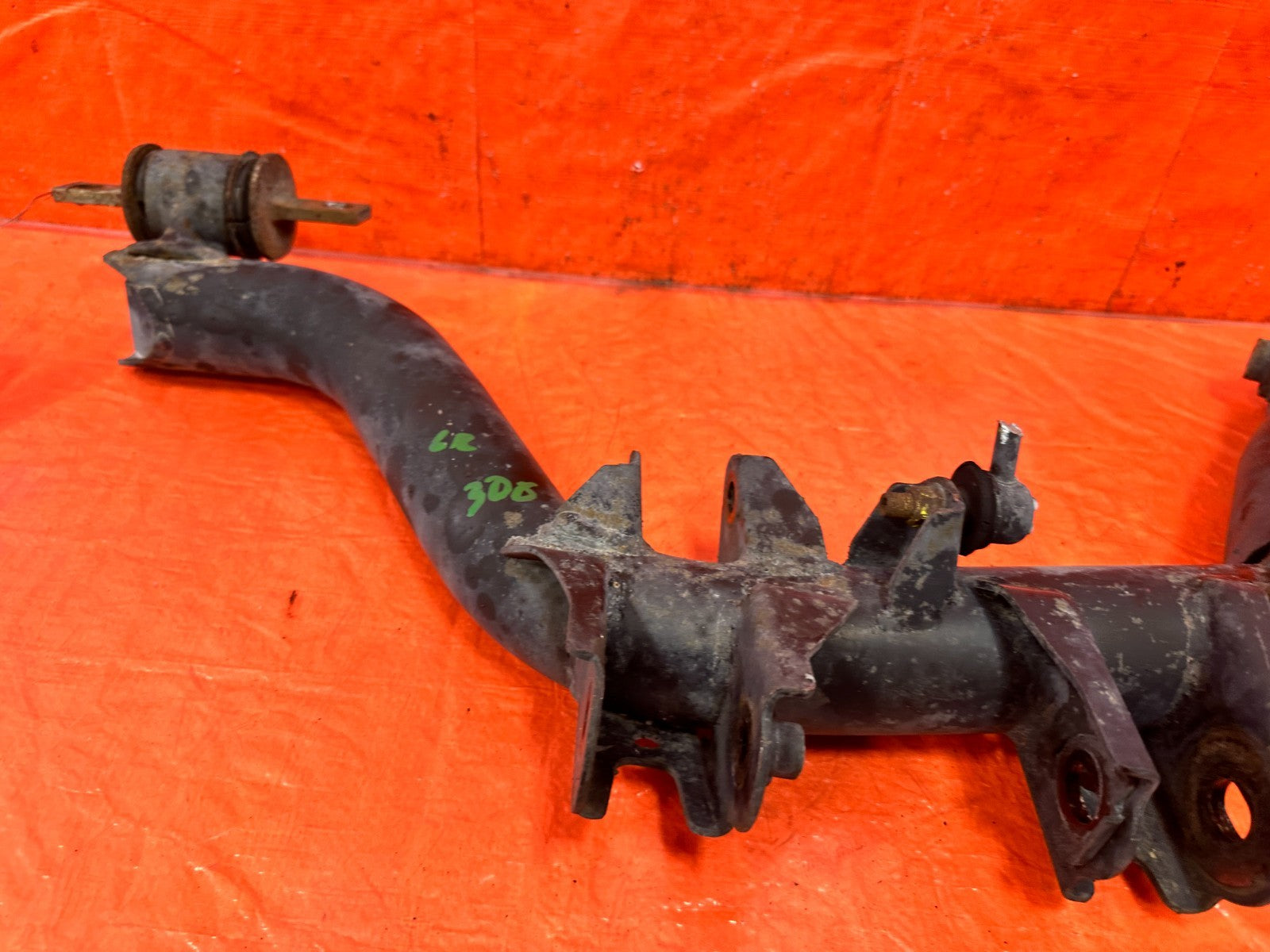 02 05 HONDA CIVIC SI EP3 HATCH   DRIVER LEFT REAR LOWER TRAILING CONTROL ARM 3083