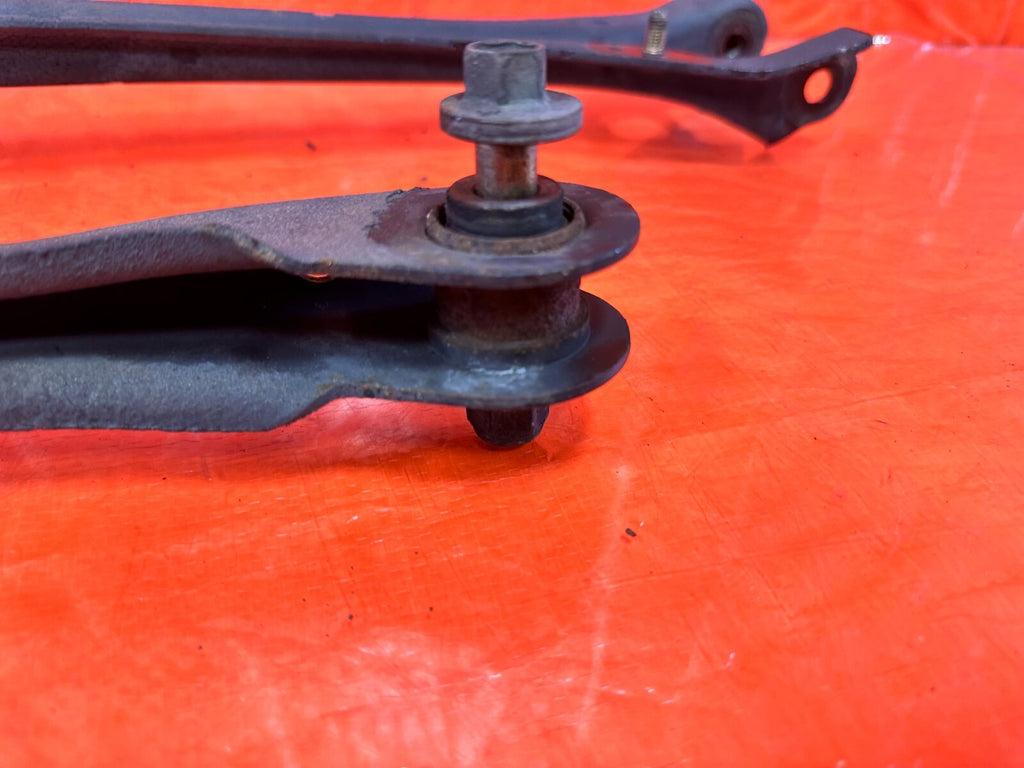 92 96 HONDA PRELUDE   DRIVER LEFT REAR TRAILING ARM LATERAL ARM OEM 27318