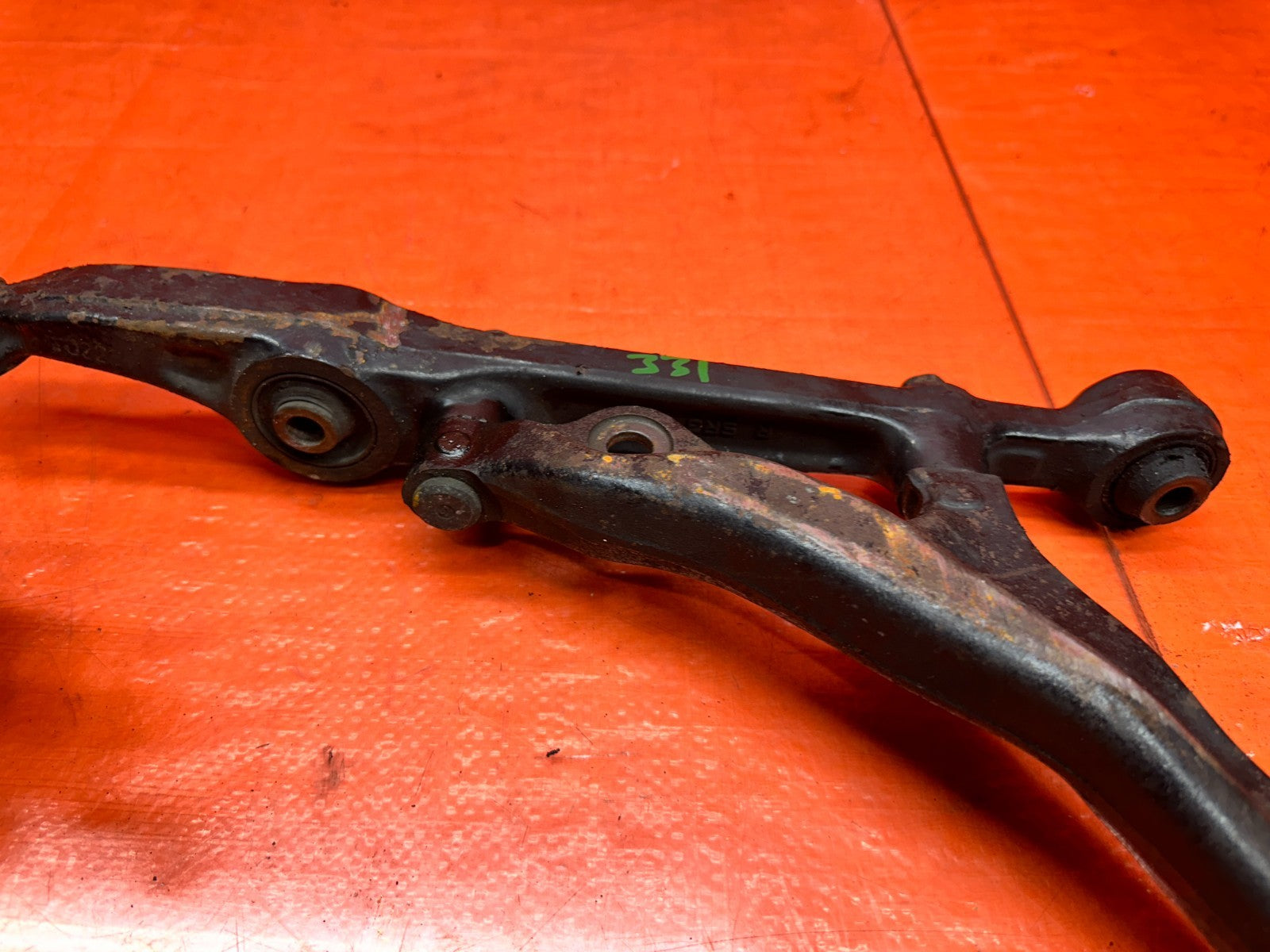94 01 ACURA INTEGRA FRONT LOWER CONTROL ARMS LCA LEFT RIGHT PAIR OEM #3319