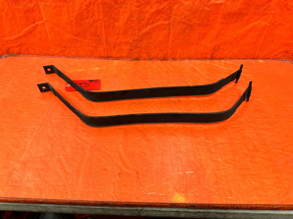 10 16 HYUNDAI GENESIS COUPE GASOLINE GAS FUEL TANK STRAP SET STRAPS SUPPORTS 3028