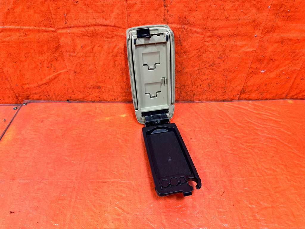 04 08 ACURA TSX CENTER CONSOLE LID TAN LEATHER ARMREST ARM REST OEM #3308