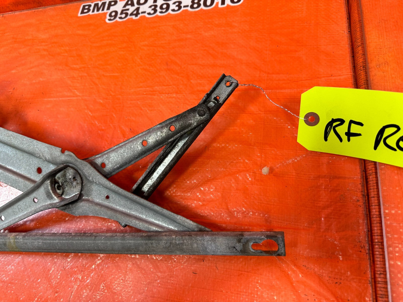 92 95 HONDA CIVIC DX COUPE HATCH RIGHT NON POWER WINDOW REGULATOR OEM 2576