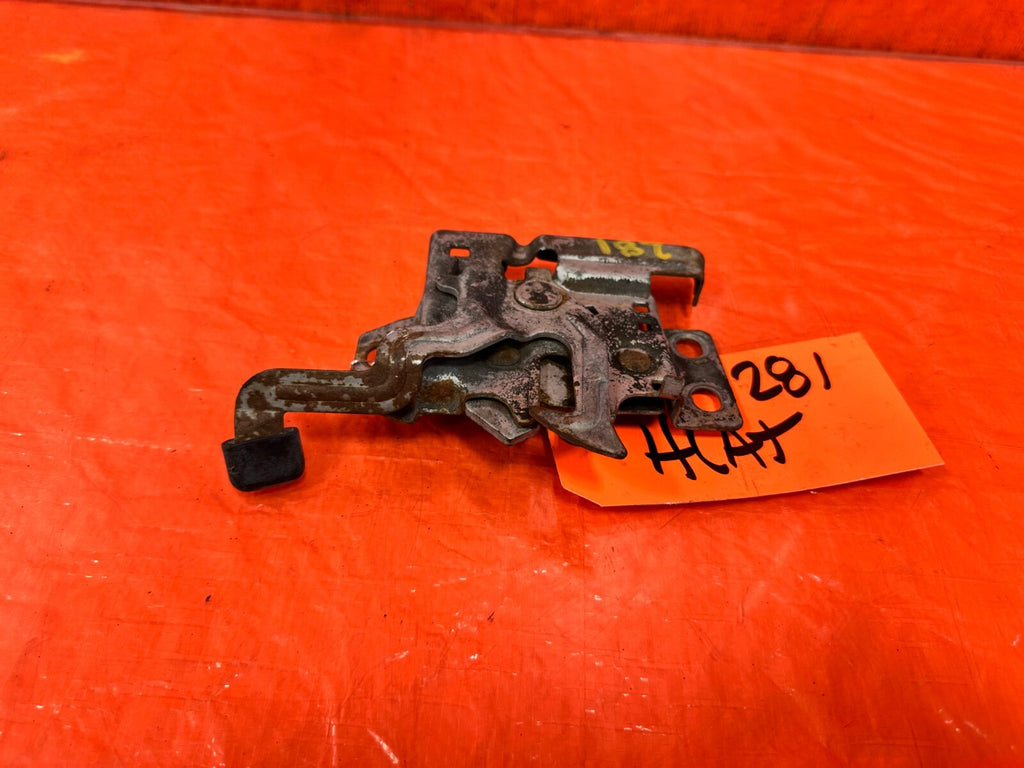 94 01 ACURA INTEGRA   HOOD LATCH BONNET RELEASE MECHANISM   OEM OE FACTORY #2815