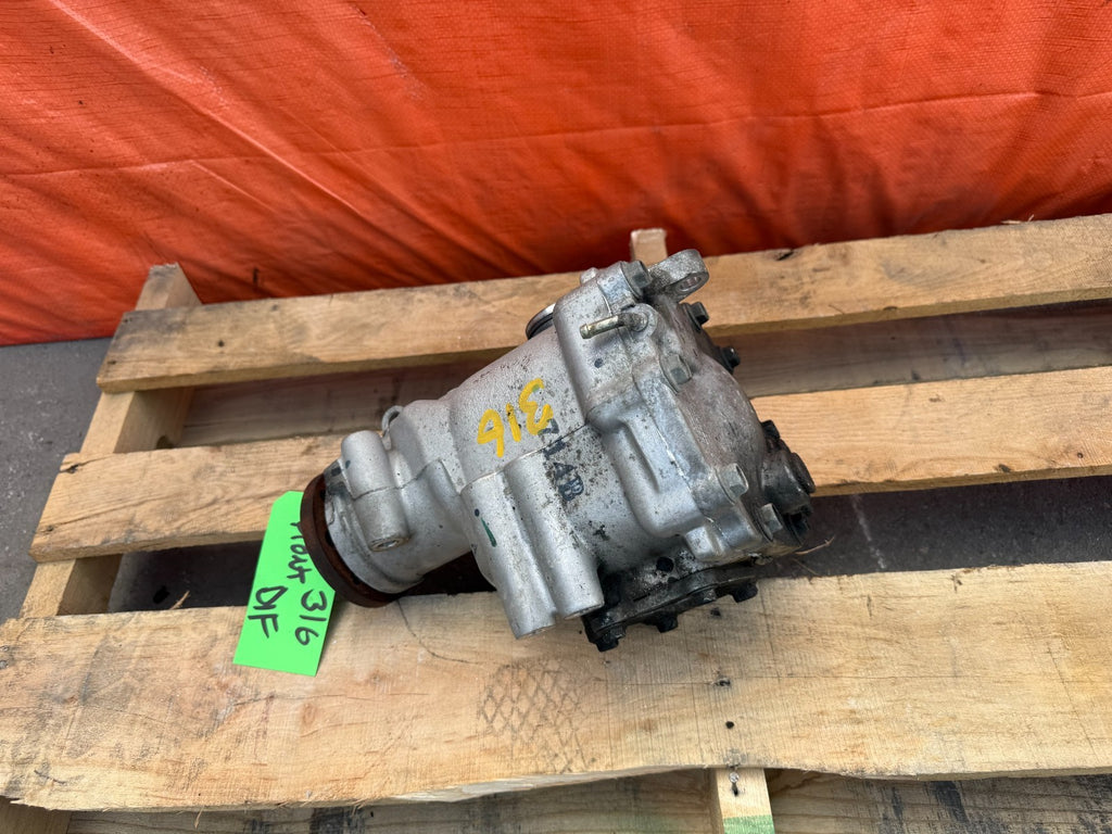 16 24 INFINITI Q50   3.0L   VR30DDTT   AWD   FRONT TRANSFER CASE DIFFERENTIAL5