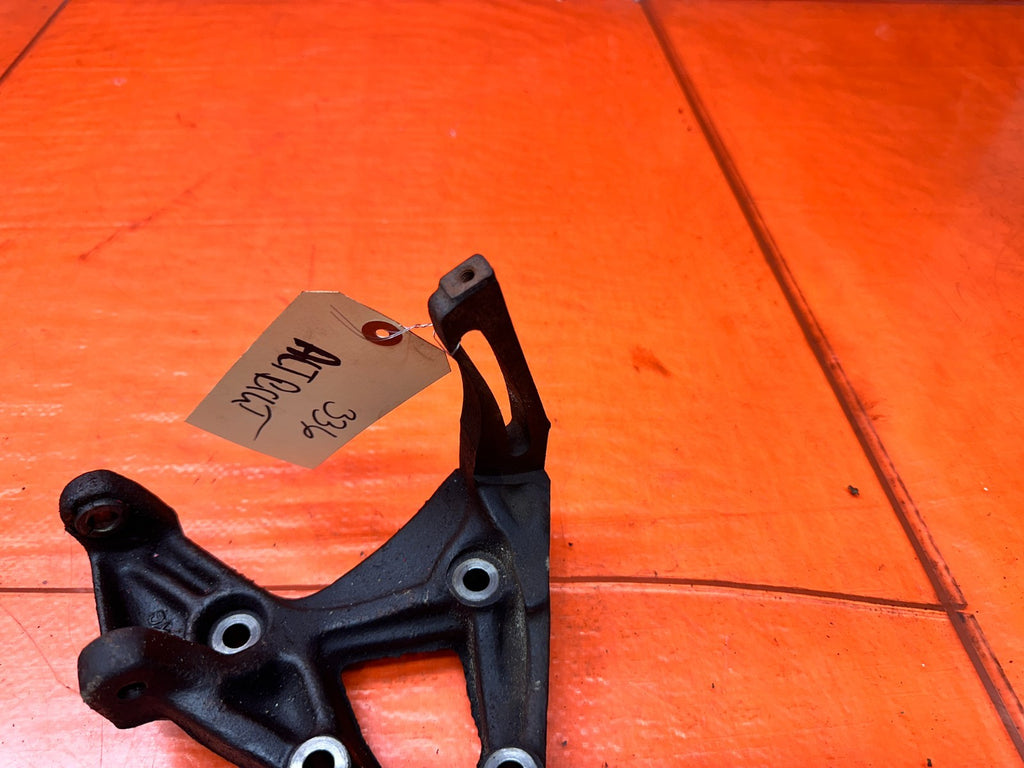 97 01 HONDA PRELUDE 2.2L ENGINE ALTERNATOR MOUNTING MOUNT BRACKET OEM #3365