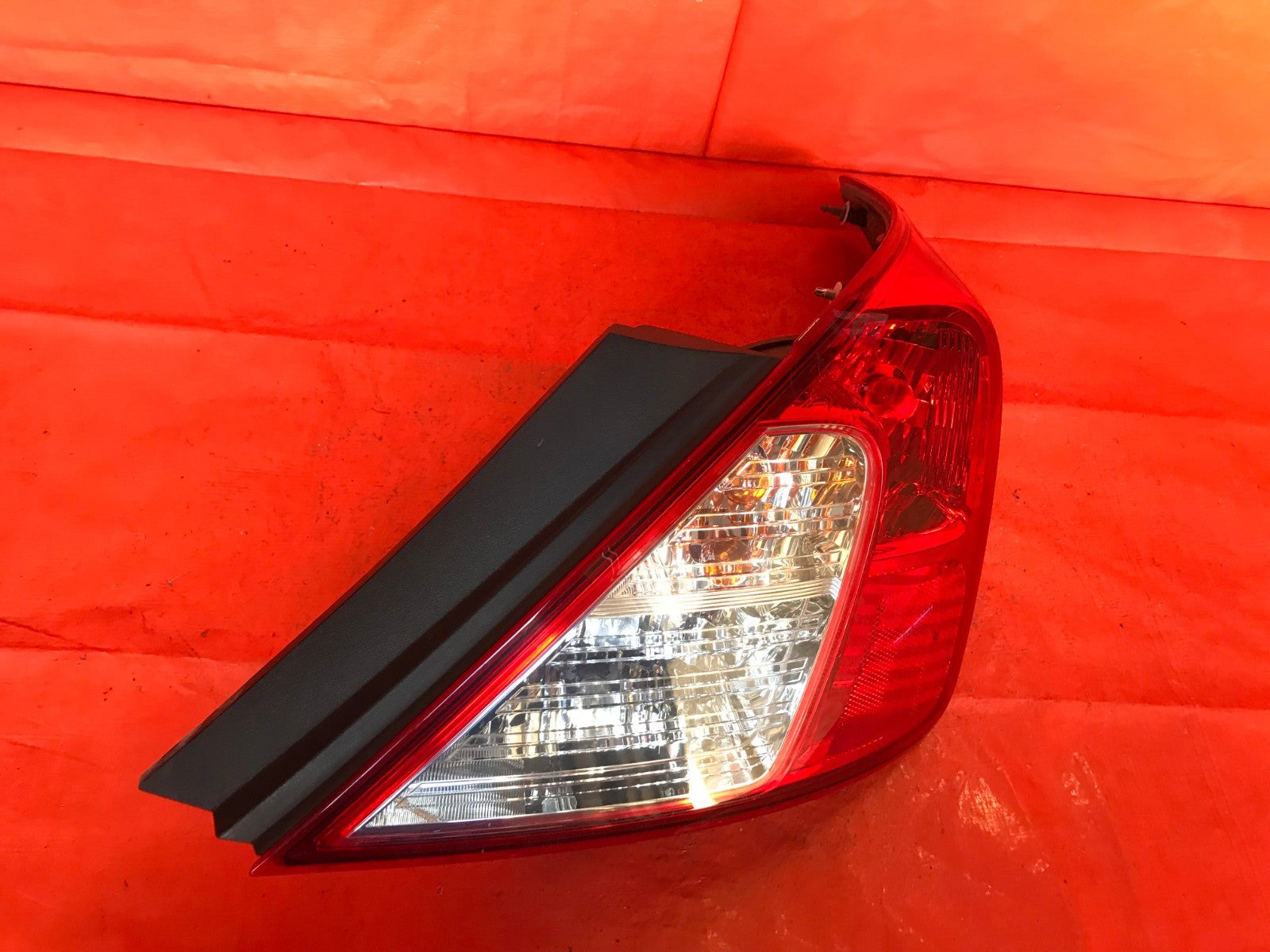 OEM 2015 2016 2017 NISSAN VERSA SEDAN PASSENGER RIGHT TAIL LIGHT LAMP R RH4