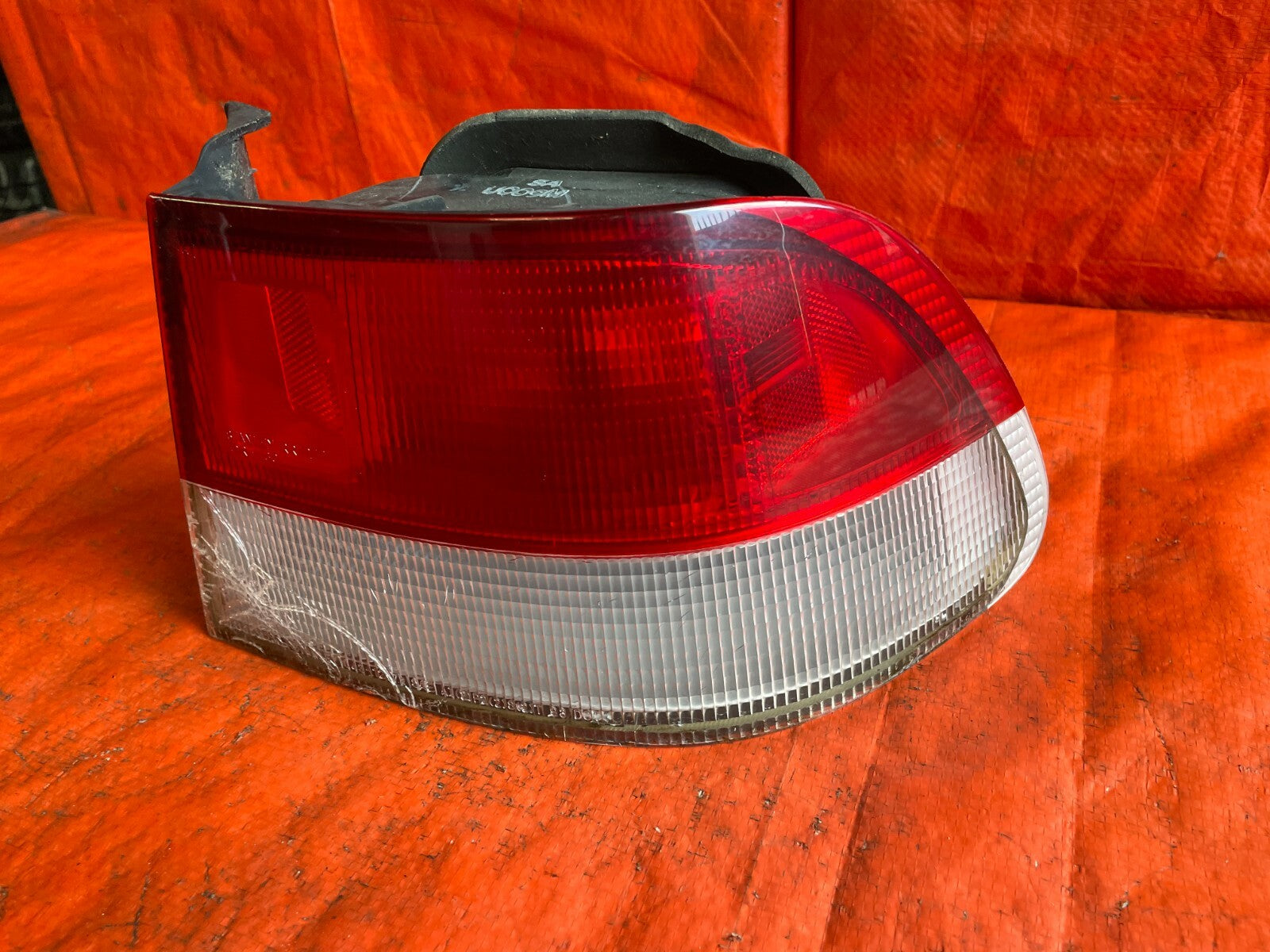 96 00 HONDA CIVIC EX COUPE   PASSENGER RIGHT TAIL LIGHT LAMP   OEM   FLAW FLAW5