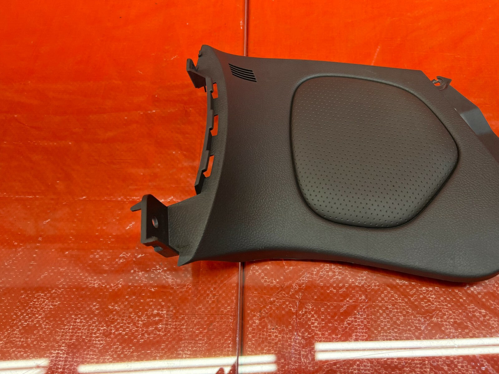 00 02 TOYOTA CELICA   CENTER CONSOLE COVER TRIM   DRIVER LEFT SIDE   OEM #1039