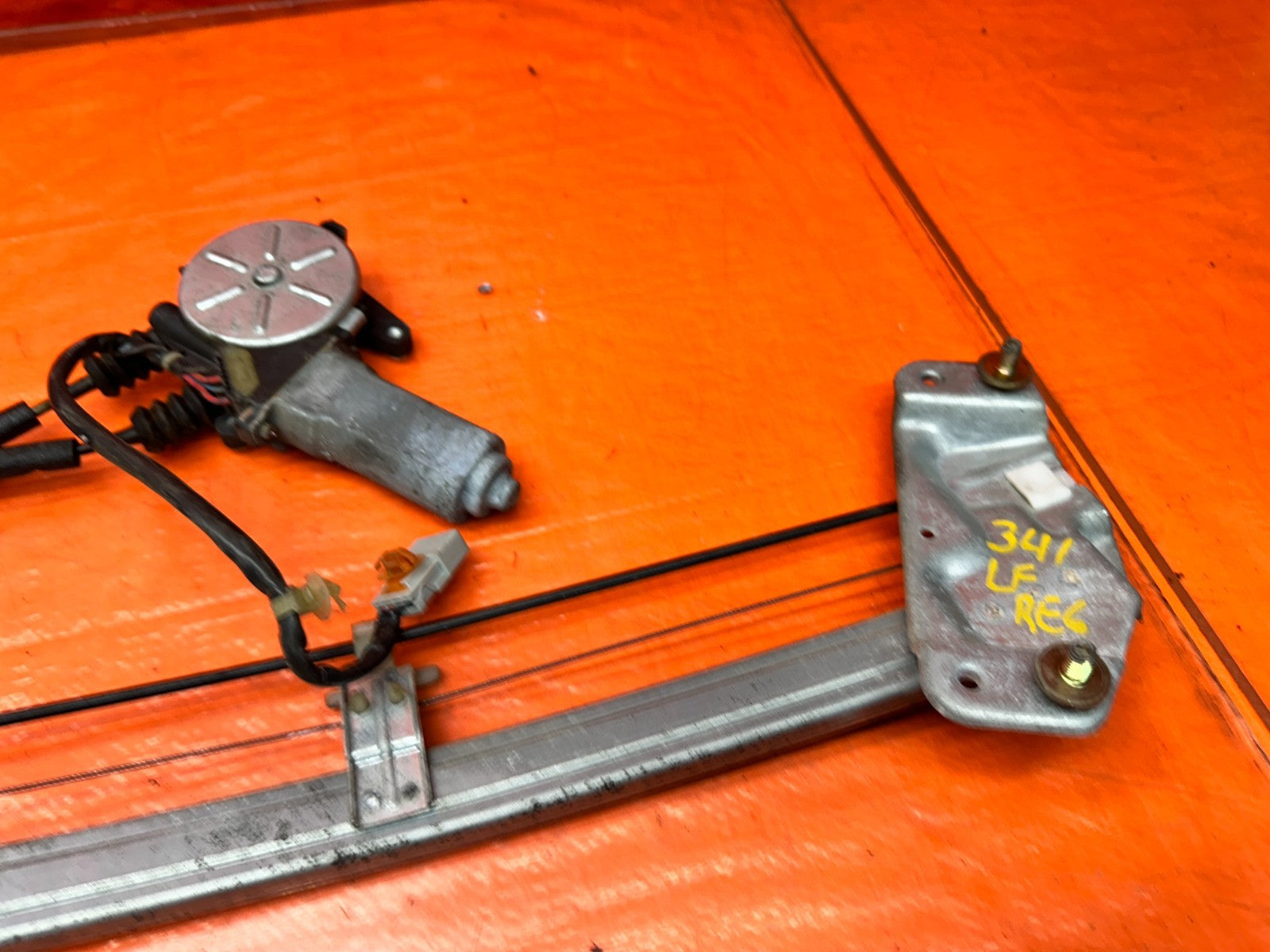 94-01 ACURA INTEGRA 4D 1.8L LEFT FRONT DRIVER WINDOW REGULATOR MOTOR OEM #3416