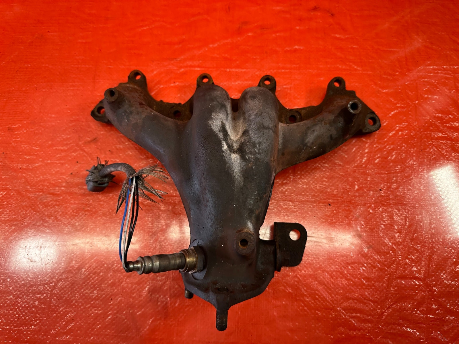 95 97 HONDA ODYSSEY   EXHAUST MANIFOLD HEADER W/ HEAT SHIELD   OEM FACTORY #1967