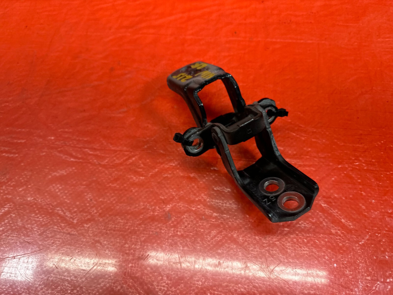 14 20 INFINITI Q50   PASSENGER RIGHT FRONT DOOR HINGE SET UPPER LOWER   OEM #2155