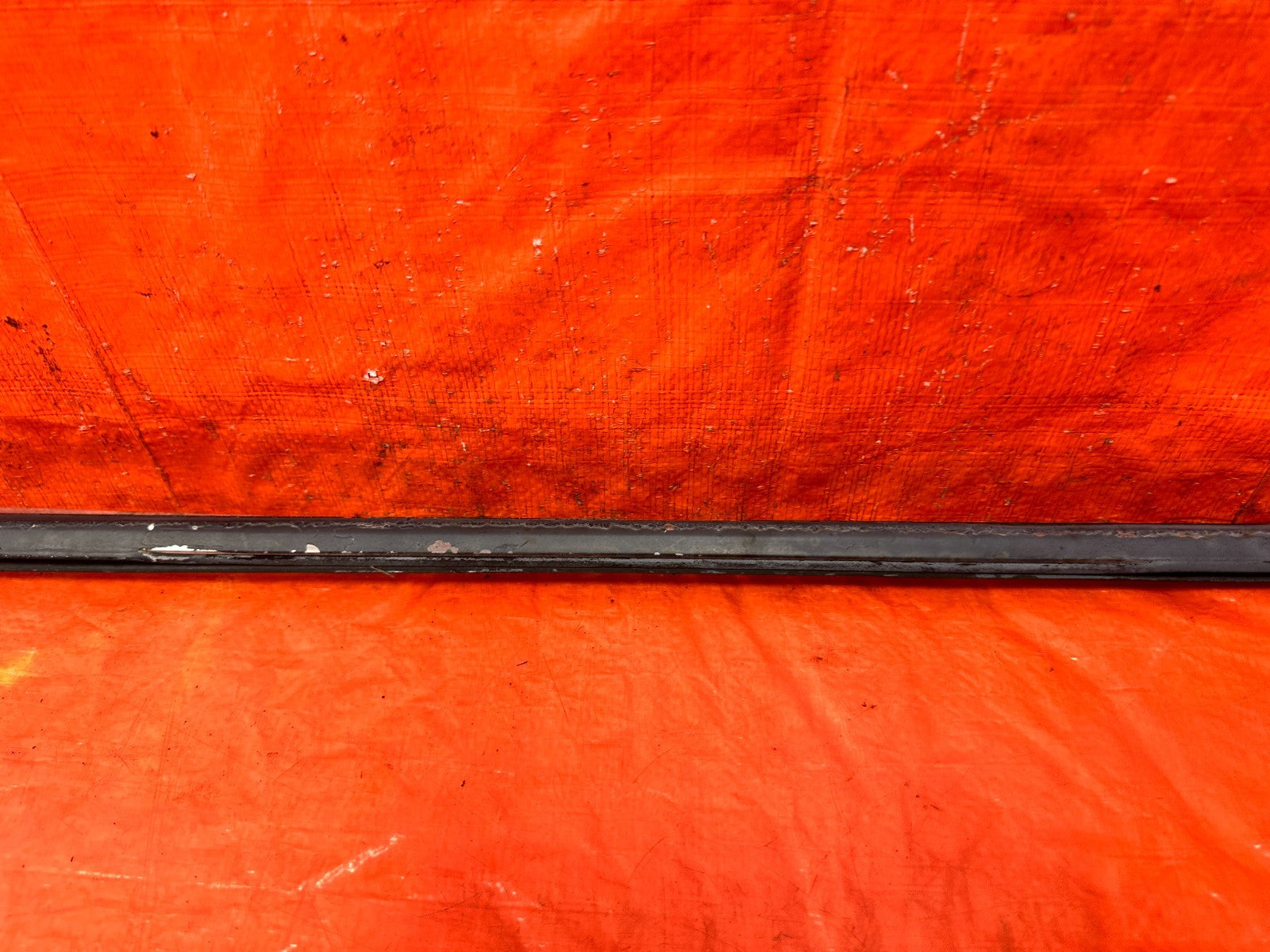 02 05 HONDA CIVIC SI EP3 HATCH   GLASS TRIM BELT MOLDING STRIP   LEFT SIDE #3082
