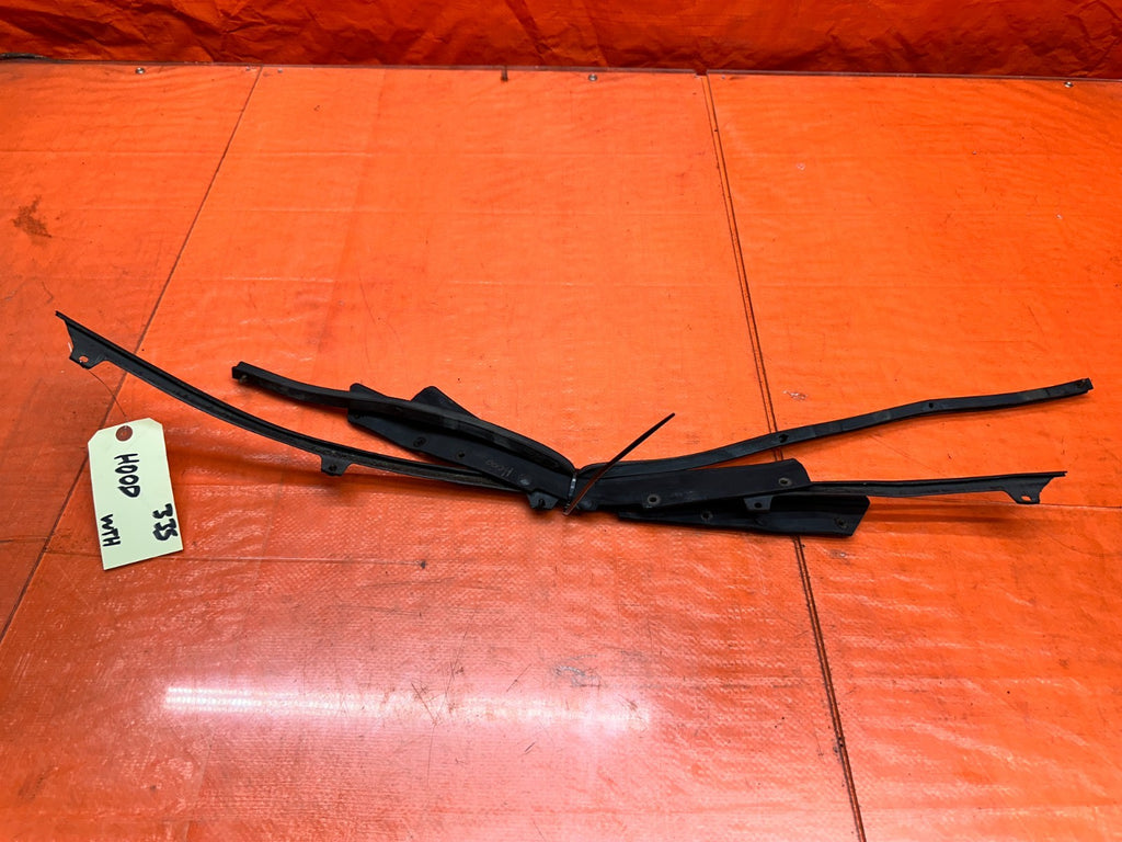 97 01 HONDA PRELUDE 2.2L FRONT HOOD COWL WEATHERSTRIP RUBBER SEAL TRIM OEM #3350
