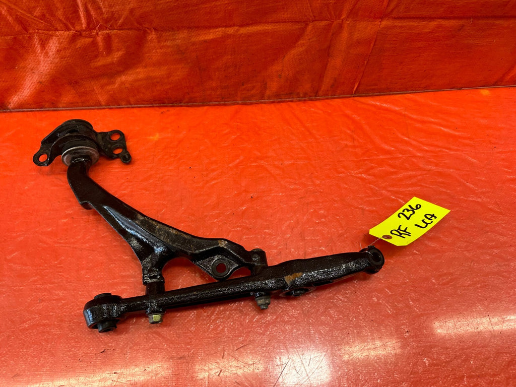 93 94 HONDA DEL SOL SI   PASSENGER RIGHT FRONT   LOWER CONTROL ARM   OEM OE #23610