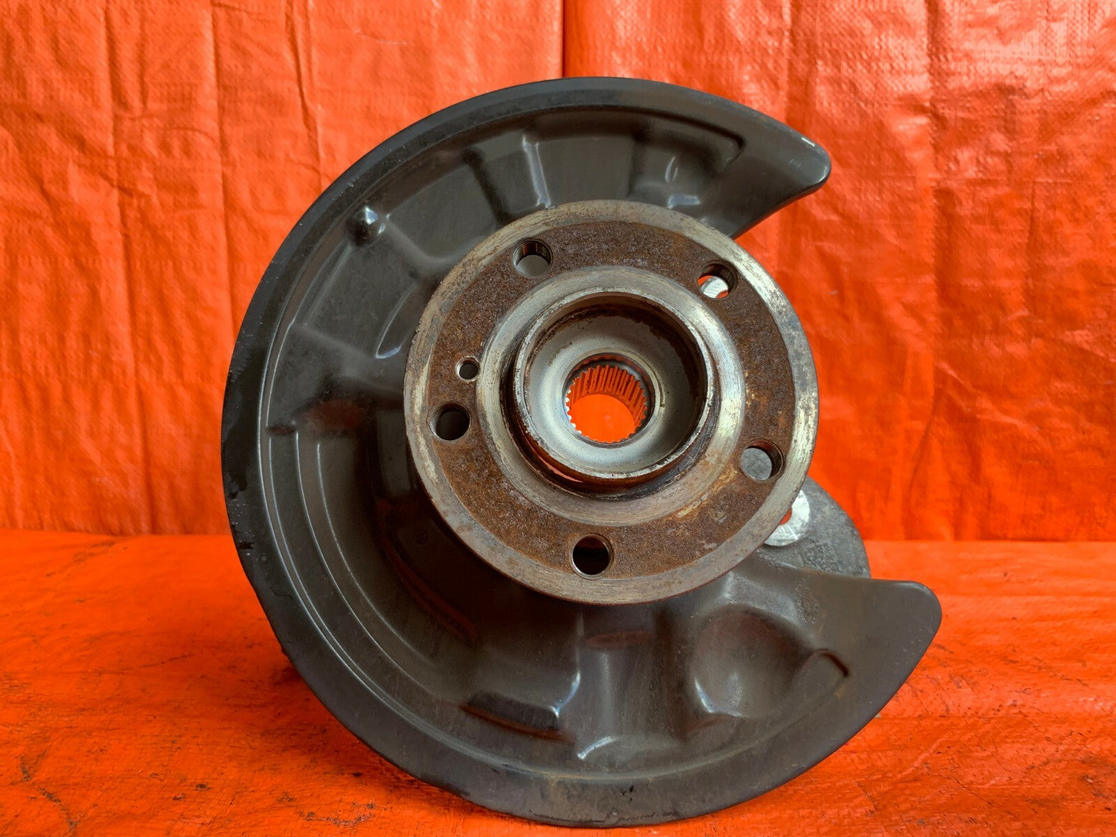 OEM 2015 MERCEDES CLA 250 4MATIC   DRIVER LEFT REAR SPINDLE KNUCKLE HUB4