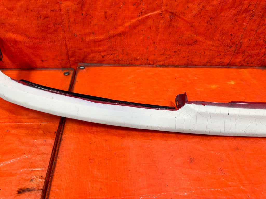90 91 HONDA CIVIC HATCHBACK   FRONT BUMPER GRILLE INSERT  ASSEMBLY   OEM 3258