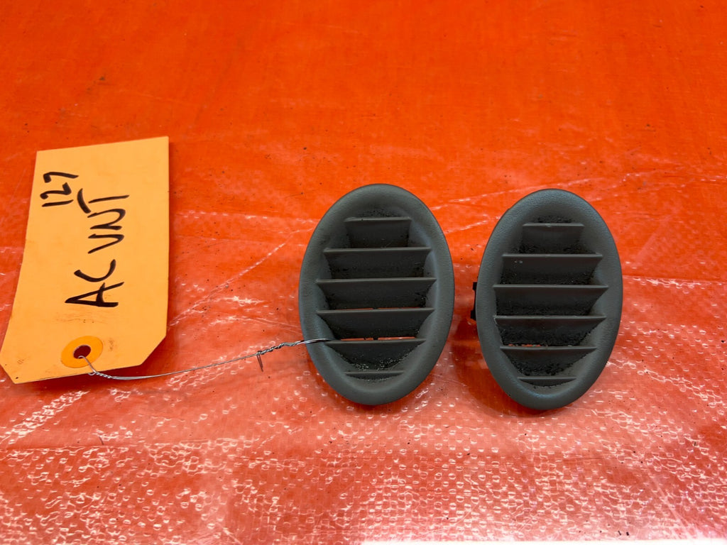 96 00 HONDA CIVIC   DASHBOARD AC VENT   LEFT AND RIGHT VENTS   TAN BROWN OEM 1274