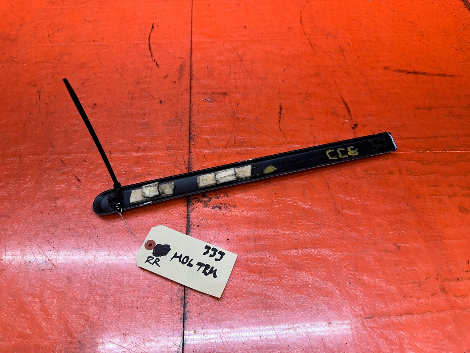 92 95 HONDA CIVIC 2D COUPE   RIGHT REAR QUARTER PANEL MOLDING TRIM   OEM #3334