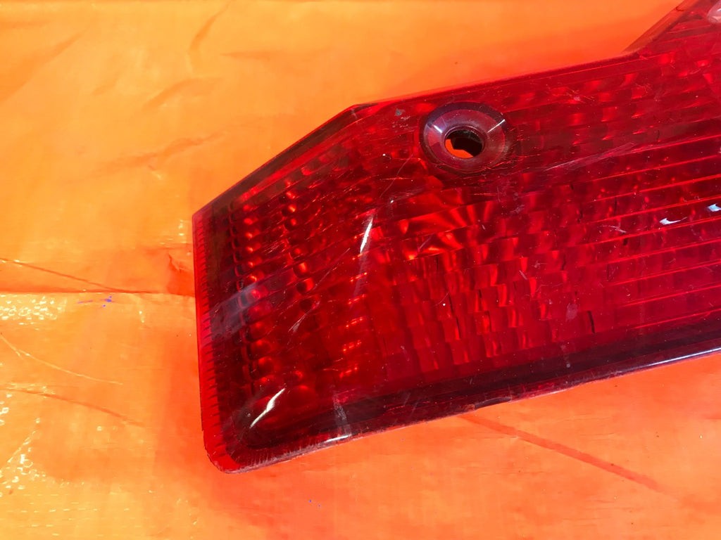 OEM 1998 98 HONDA ACCORD 4 DOOR SEDAN PASSENGER RIGHT INNER TAIL LIGHT TRUNK4